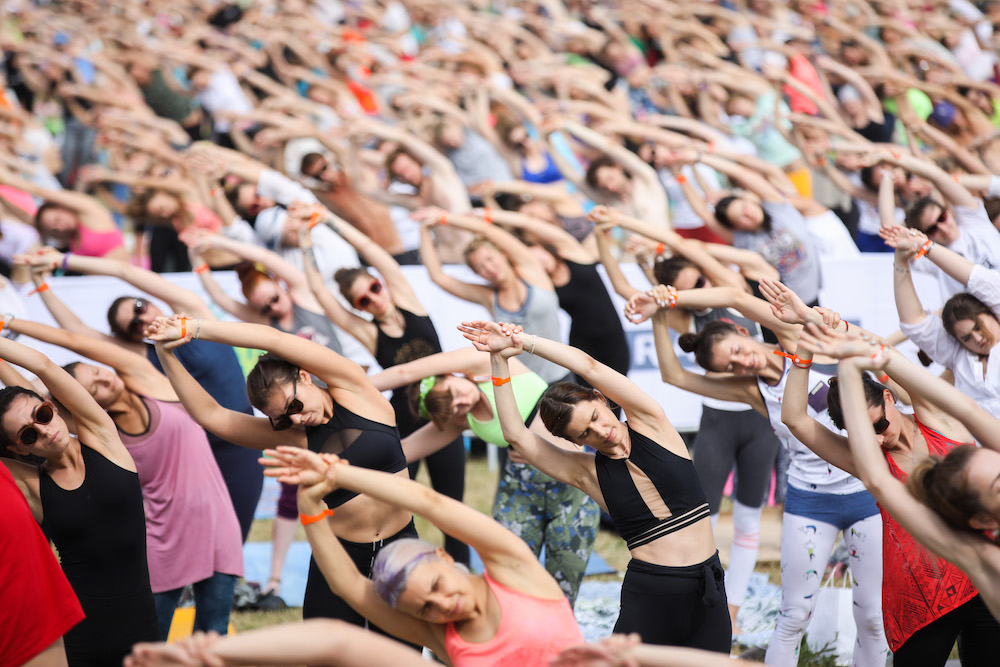 Жителей пригласили на день йоги в МЗ «Царицыно»