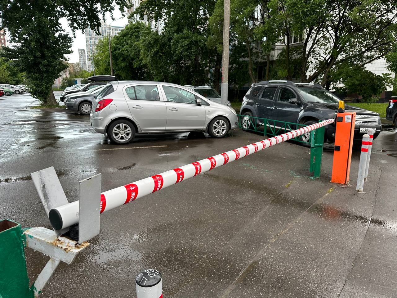 Паркуемся в городе, или Продлить абонемент на стоянки жители юга столицы смогут до конца июля