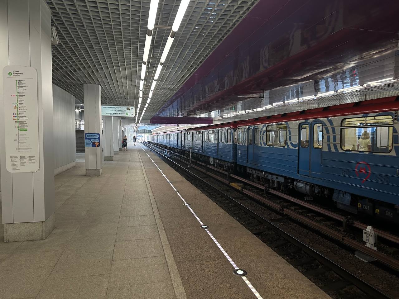 Станция метро №198, или Утро на «Технопарке»