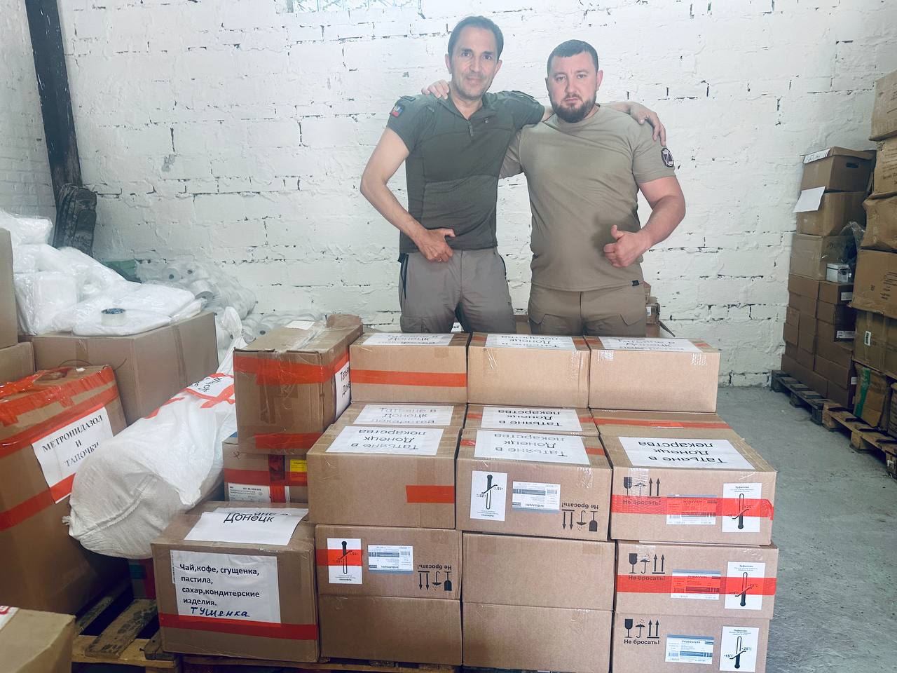 Дмитрий Хлестов с командой доставили гуманитарную помощь в Донецк