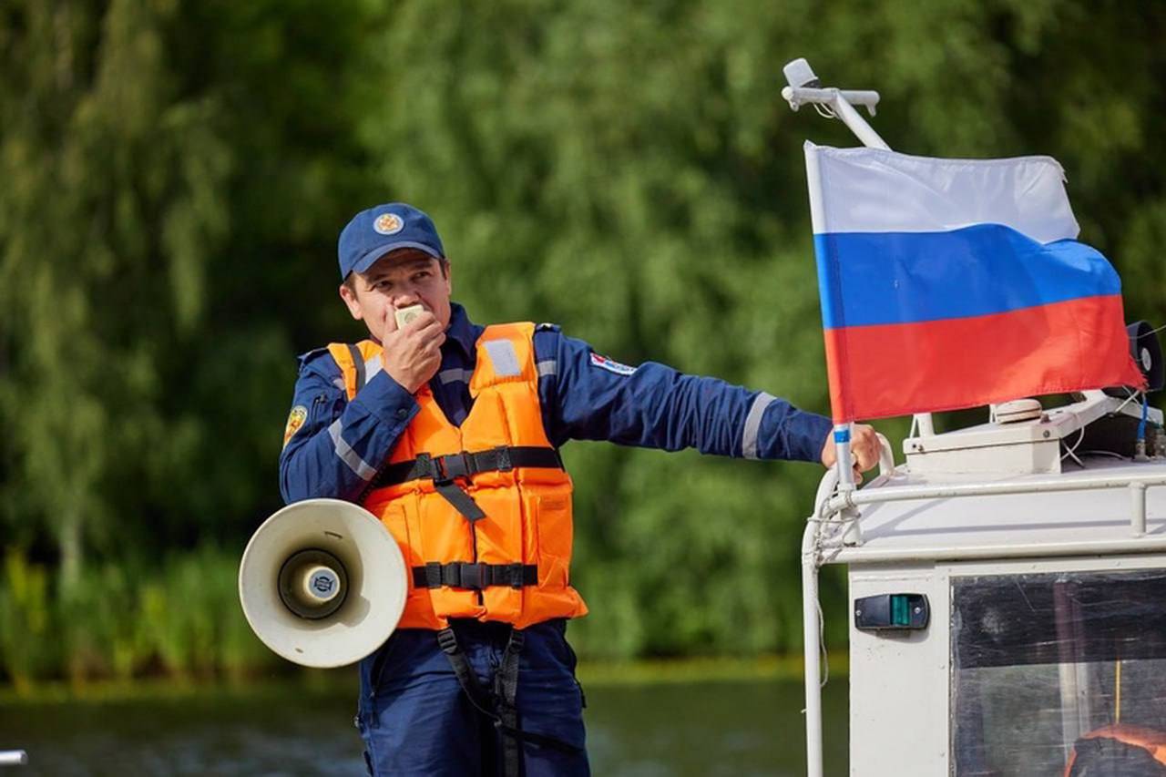 В Южном округе столицы сотрудники Департамента ГОЧСиПБ продолжают патрулирования как на воде, так и на берегу