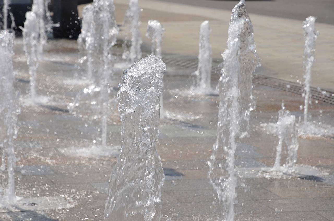 Светодинамический фонтан в парке музея-усадьбы «Царицыно» начали готовить к холодам