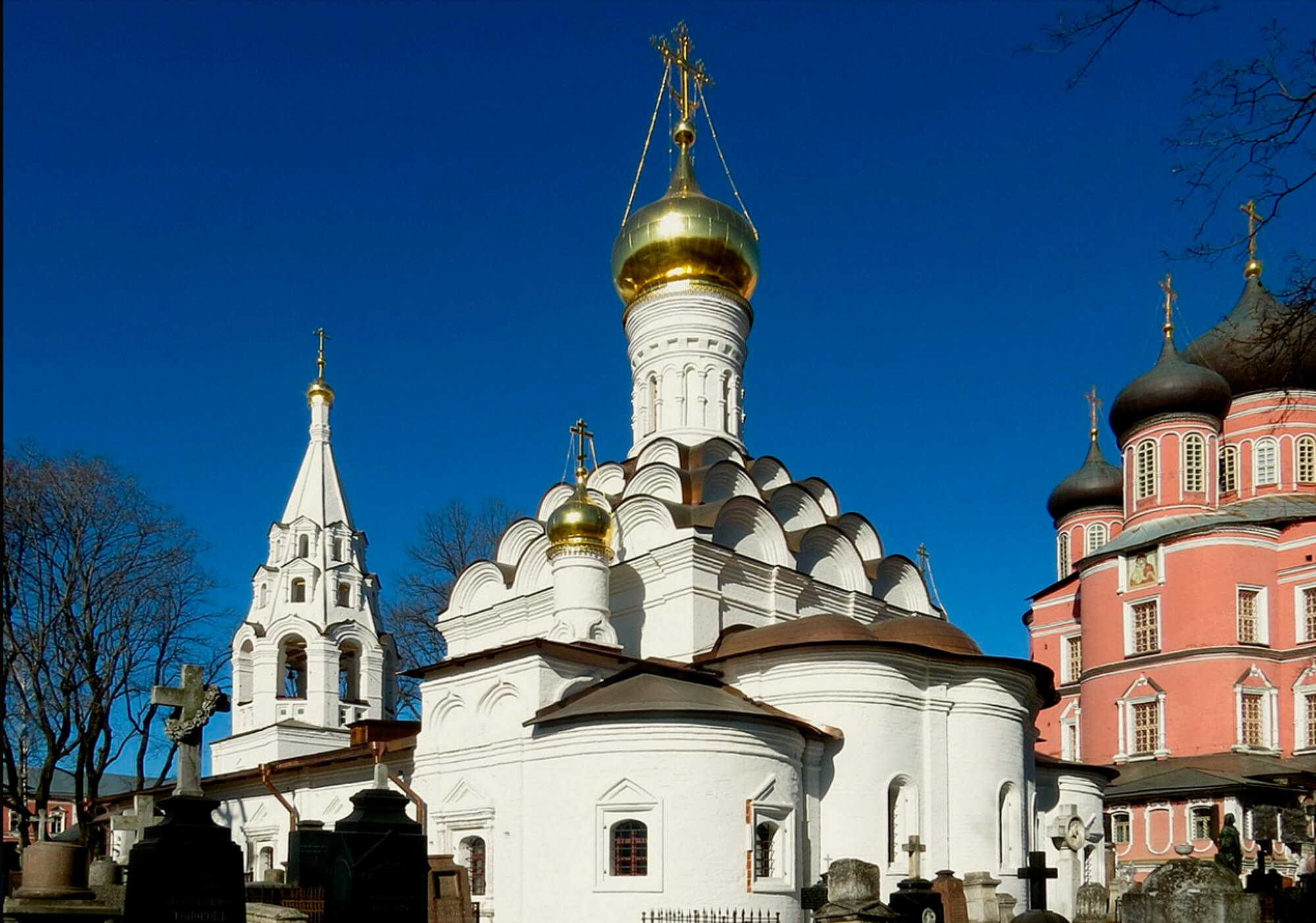 Какие храмы посетить в москве