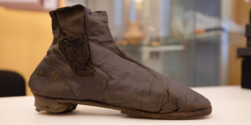 Реставраторы восстановили обувь XVIII–XIX веков из Даниловского района