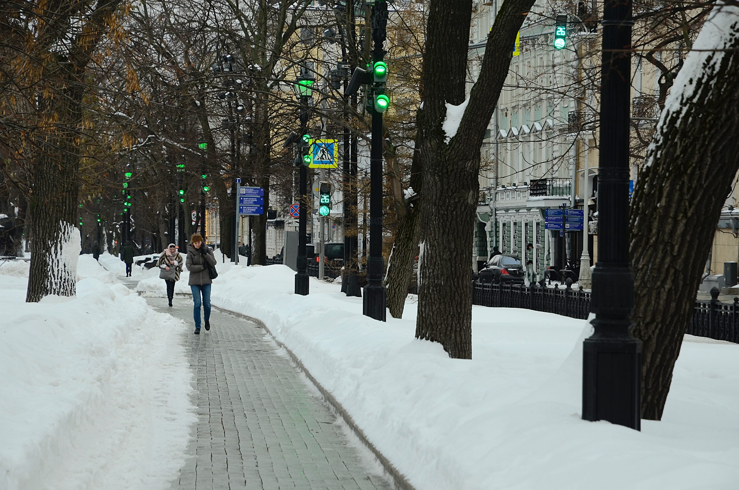 Пространство для взрослых и детей: пешеходную зону обустроят в Москворечье-Сабурове