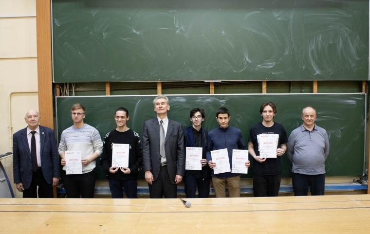Студенты НИЯУ МИФИ победили на Всероссийской студенческой олимпиаде по физике