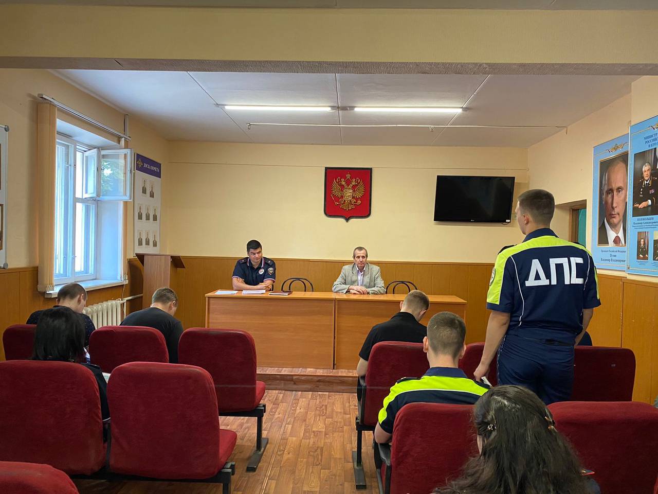 Член Общественного совета при УВД по ЮАО посетил ОБ ДПС ГИБДД юга столицы