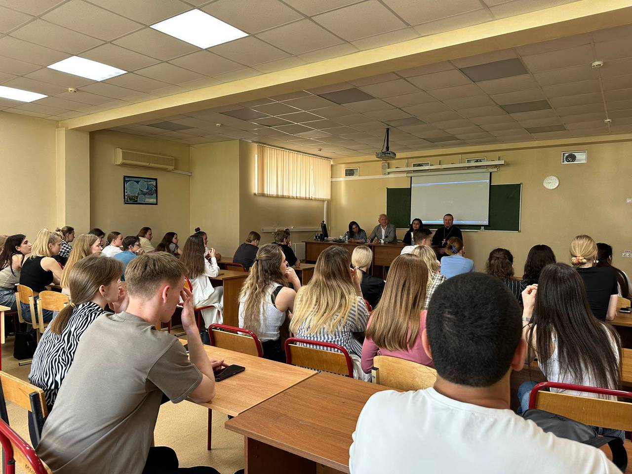 Полицейские юга столицы провели профилактическую беседу