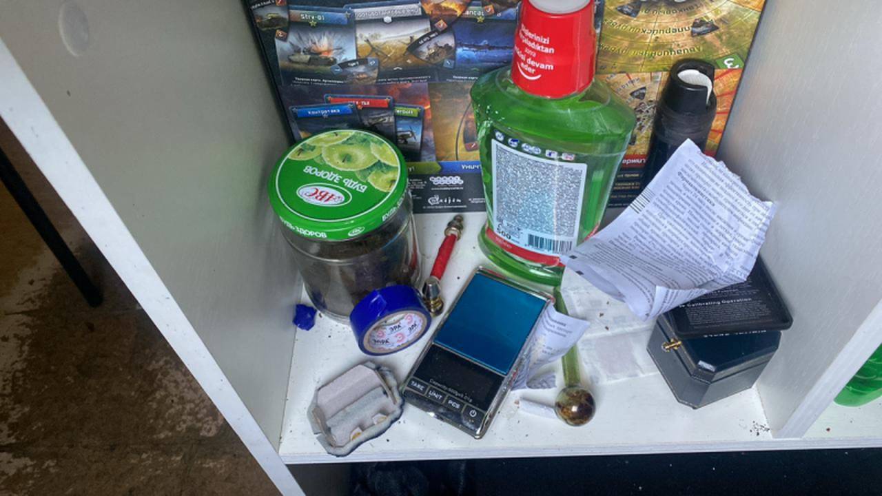 В районе Чертаново Центральное полицейские задержали подозреваемого в покушении на сбыт гашиша