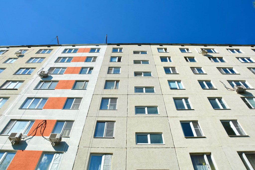 На объекте специалисты планируют обновить фасад и заменить кровлю. Фото: Фонд капитального ремонта многоквартирных домов города Москвы