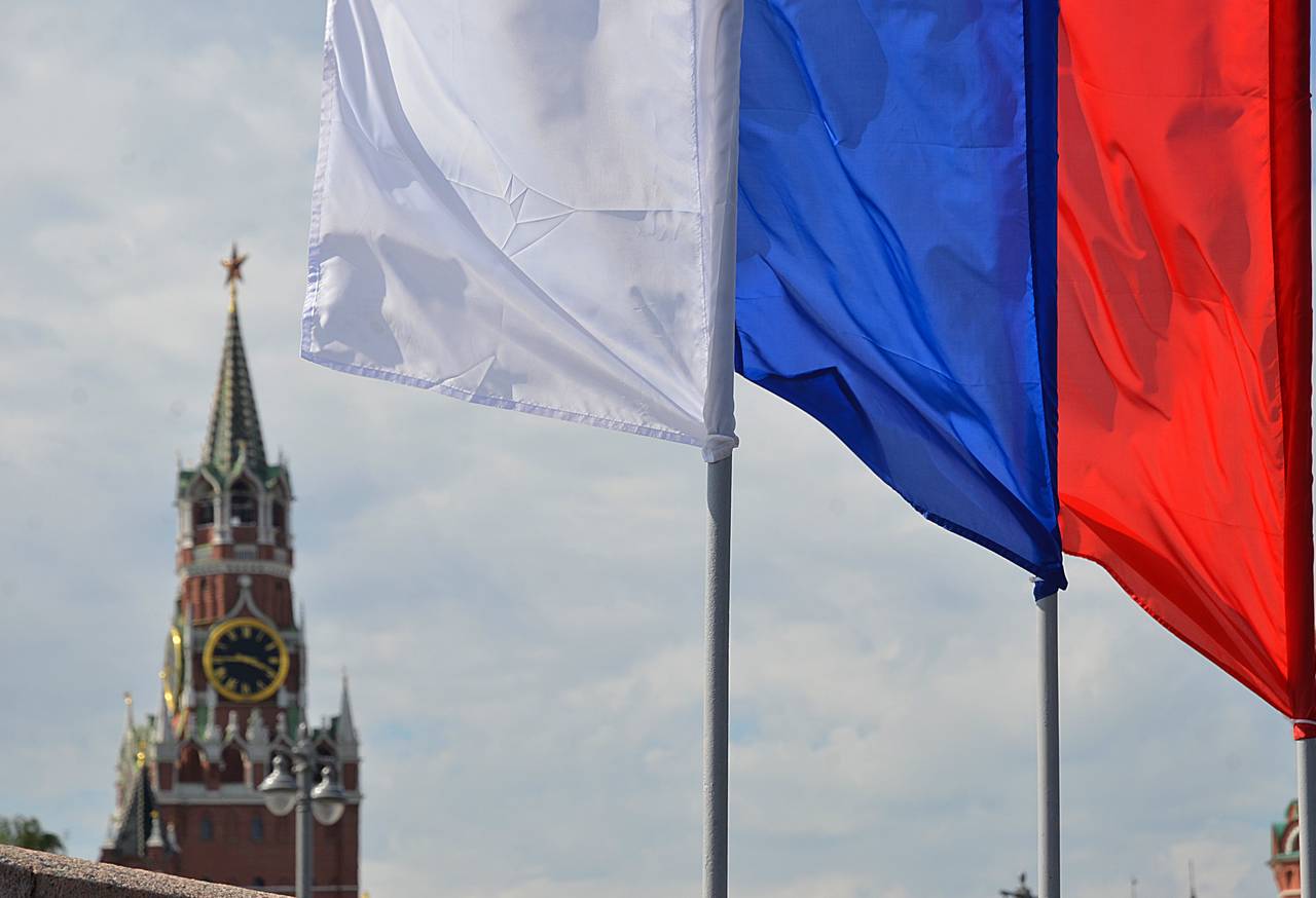 Какие мероприятия проходят в Москве в День Государственного флага