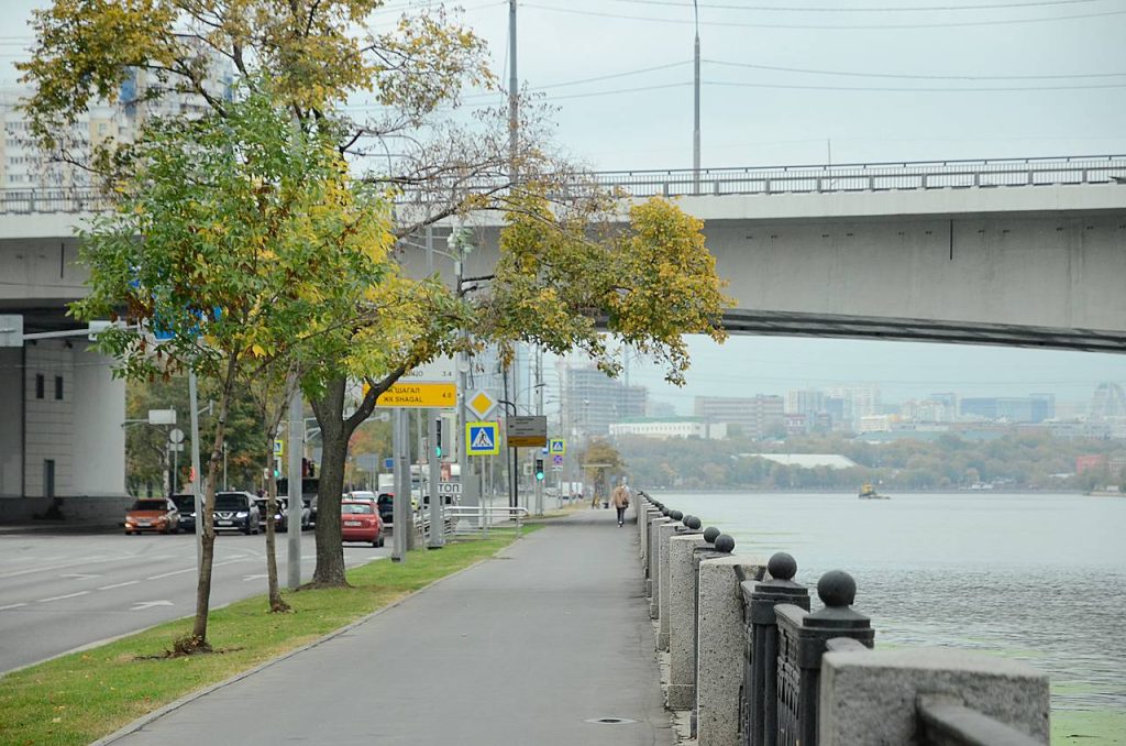 Пасмурная и сухая погода сохранится в Москве и Подмосковье. Фото: Анна Быкова, «Вечерняя Москва»