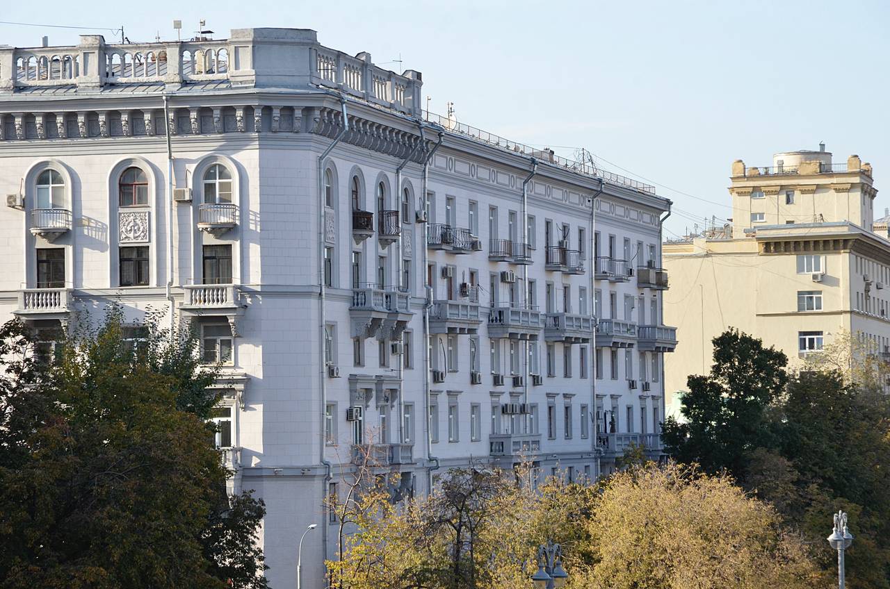 Капитальный ремонт жилого дома начали в Даниловском районе
