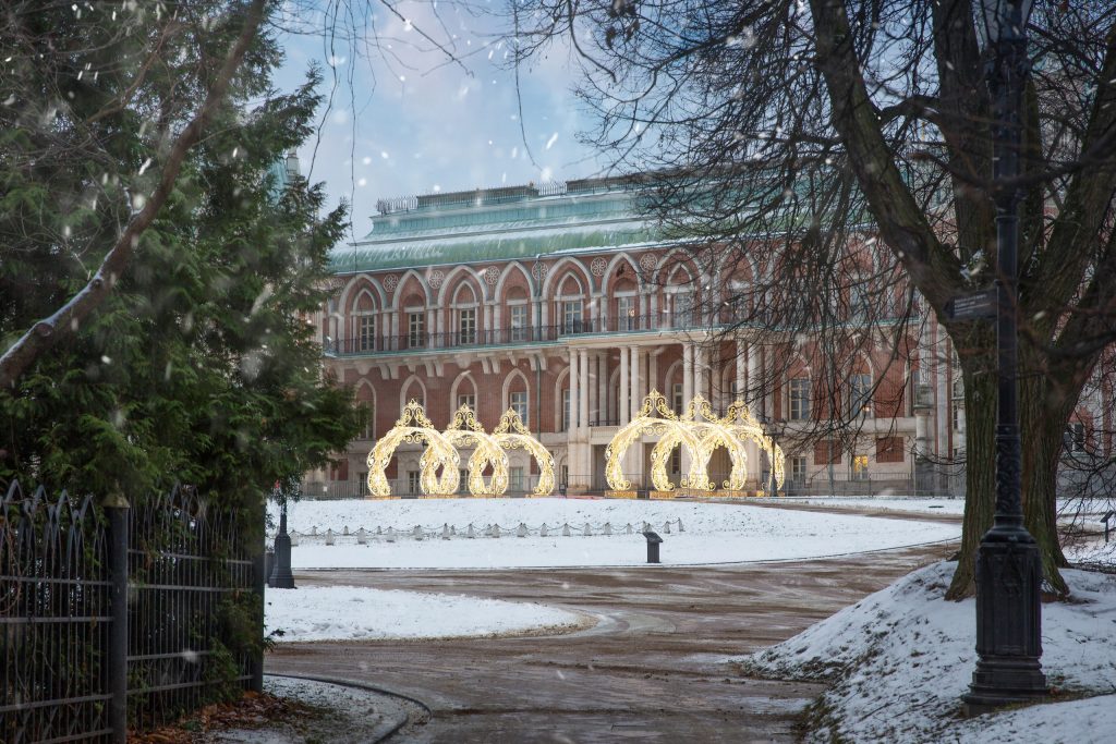 Сергей Андрияка закончил Московский государственный академический художественный институт имени Василия Сурикова. Фото: официальная страница МЗ «Царицыно» в социальных сетях