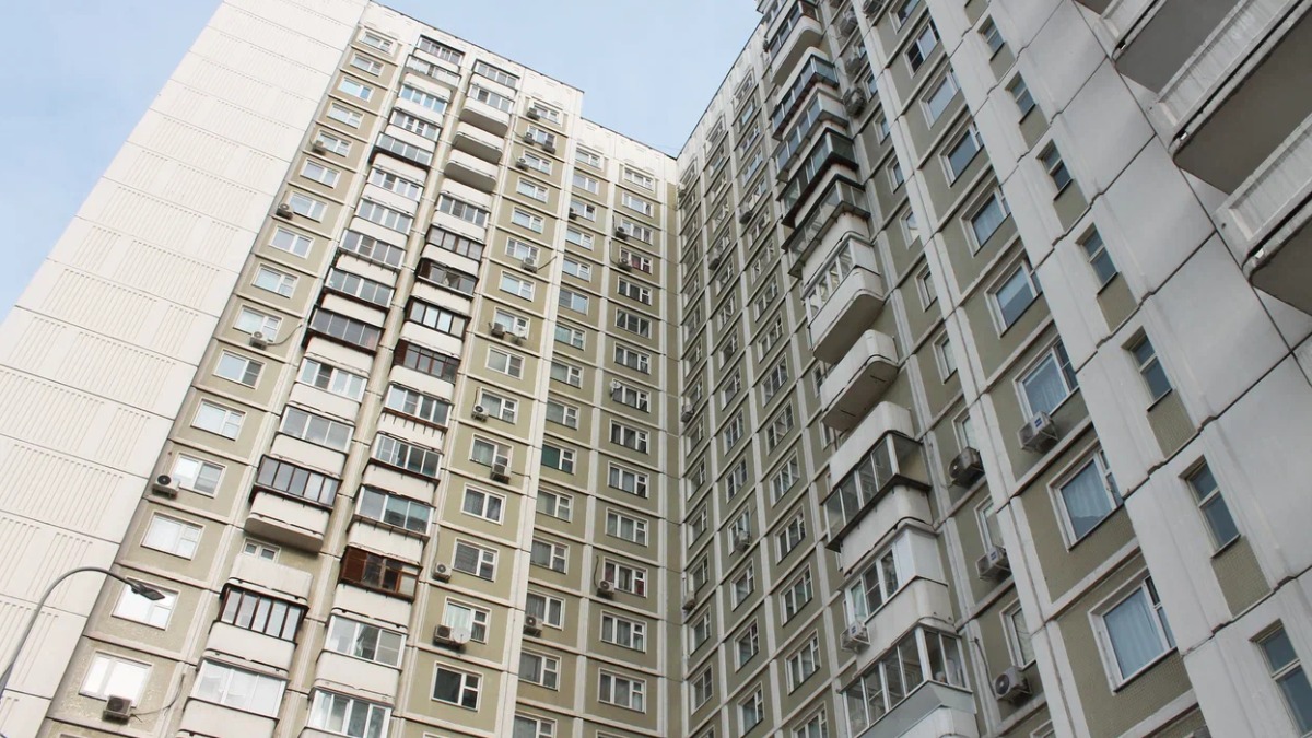 Новые лифты грузоподъемностью в 400 и 630 килограммов установят в доме на улице Борисовские Пруды