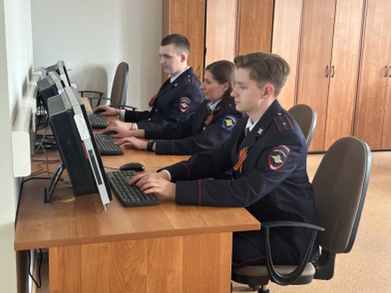 Общественники совместно с курсантами и полицейскими УВД по ЮАО ГУ МВД России по г. Москве приняли участие в Международной акции «Диктант Победы»