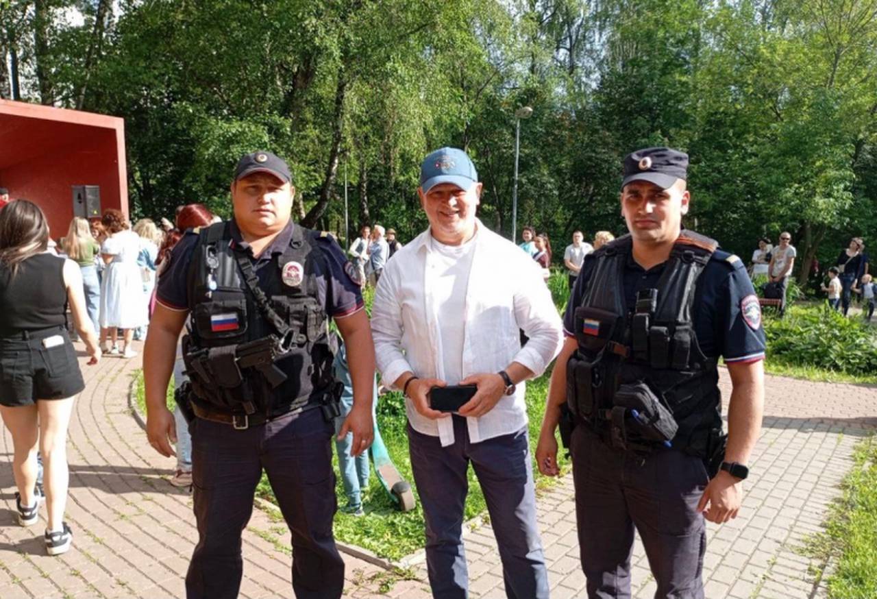 В Яблоневом саду района Бирюлёво Восточное состоялся праздник безопасности, творчества и добра