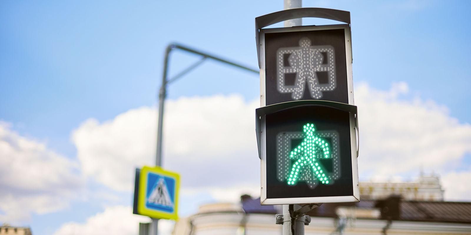 В районе Чертаново Южное работы провели по адресу: улица Кировоградская, дом №42, корпус 1. Фото: пресс-служба Департамента транспорта и развития дорожно-транспортной инфраструктуры Москвы