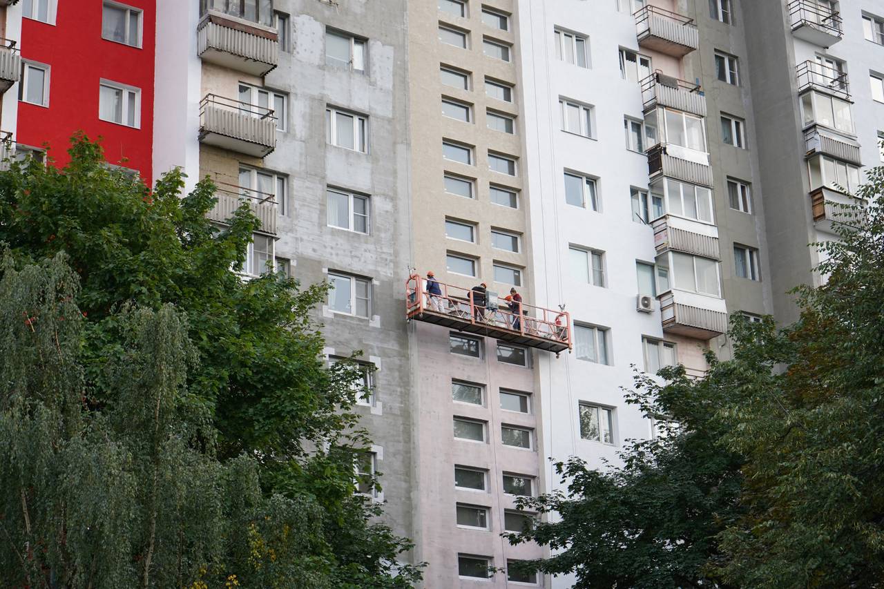 Некоторые этапы обновления здания уже начаты. Фото: Анна Быкова, «Вечерняя Москва»