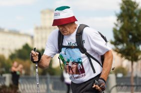 Всем желающим поучаствовать необходимо иметь подходящую спортивную форму и палки для скандинавской ходьбы. Фото: пресс-служба Департамента спорта города Москвы