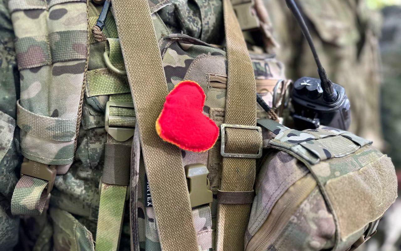 Теплые вещи и письма: как поддержать бойцов ижителей новых территорий с наступлением холодов. Фото: Народный фронт Москвы