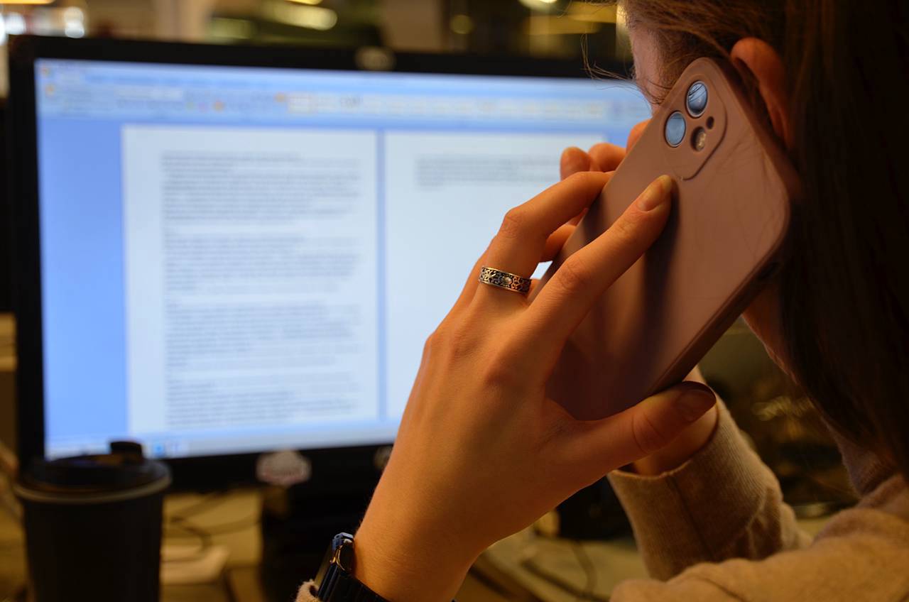 «Прямая телефонная линия» по вопросам защиты прав детей