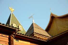 В рамках выставки посетители культурного учреждения могут совершить осмотр более 100 часовых механизмов и их графических изображений. Фото: Анна Быкова, «Вечерняя Москва»