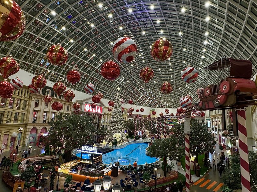 Гости смогут не только насладиться красотой декораций, но и сделать множество ярких праздничных снимков. Фото: Пресс-служба «Острова Мечты»