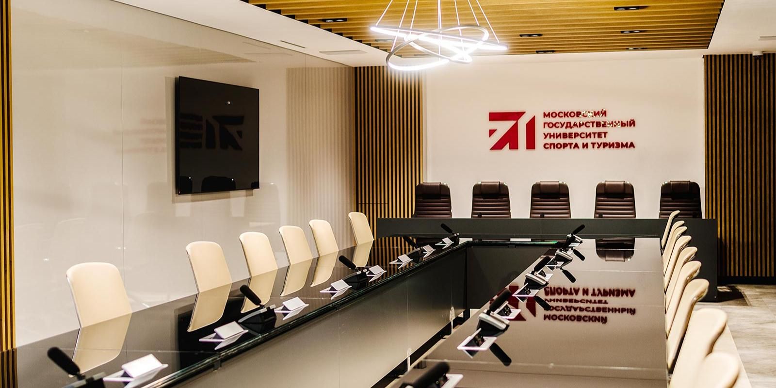 В рамках программы особое внимание было уделено залу ученого совета. Фото: пресс-служба Департамента спорта города Москвы
