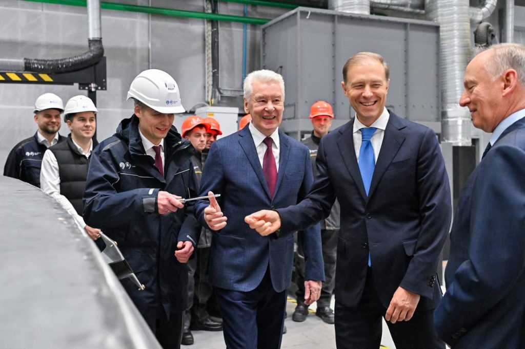 Сергей Собянин открыл верфь для строительства инновационных электросудов. Фото: Telegram-канал мэра Москвы Сергея Собянина