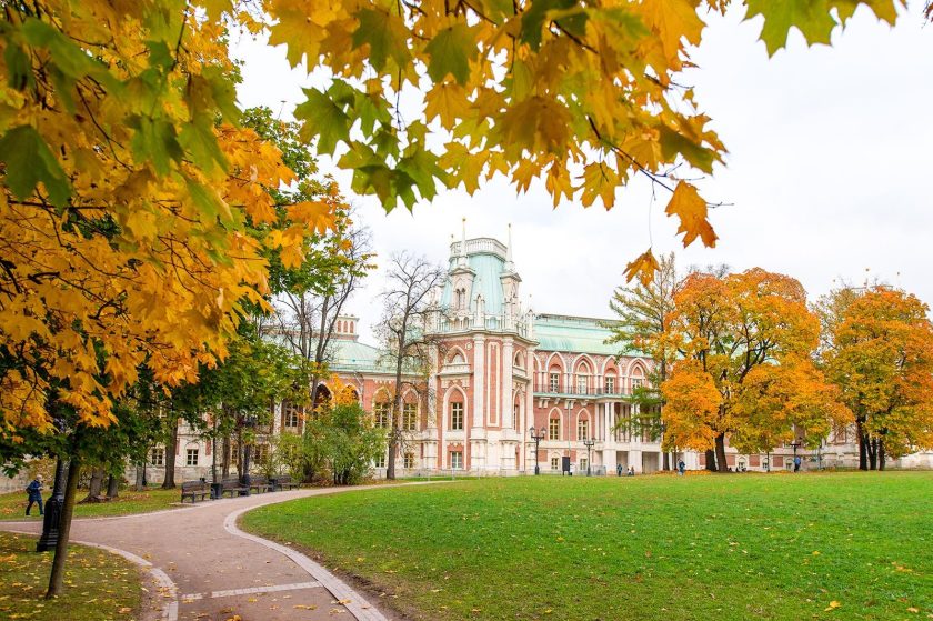 Представители инициативы отметили, что осмотр некоторых усадеб лучше успеть совершить в осенний период до наступления сильных морозов. Фото: сайт мэра Москвы