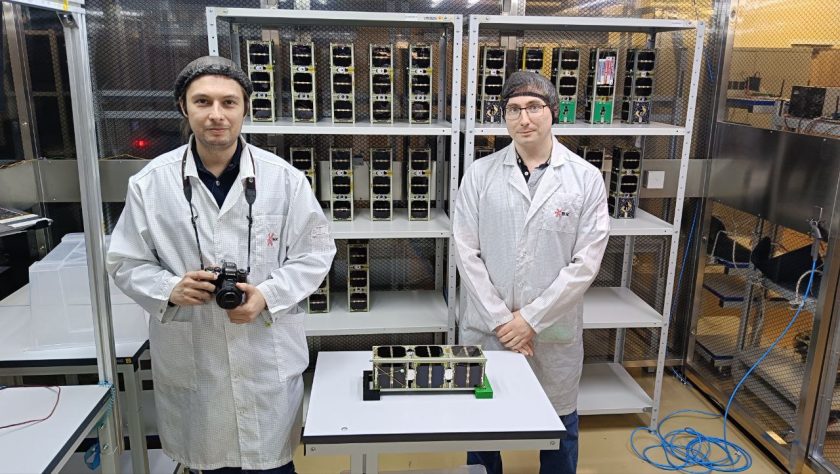 По словам руководителя Центра космических исследований и технологий МИФИ Евгения Степина, в следующем году на спутнике «Сварог-1» произведут интеграцию полезной нагрузки на платформу. Фото предоставил начальник отдела по работе со СМИ НИЯУ МИФИ Константин Фрмукин