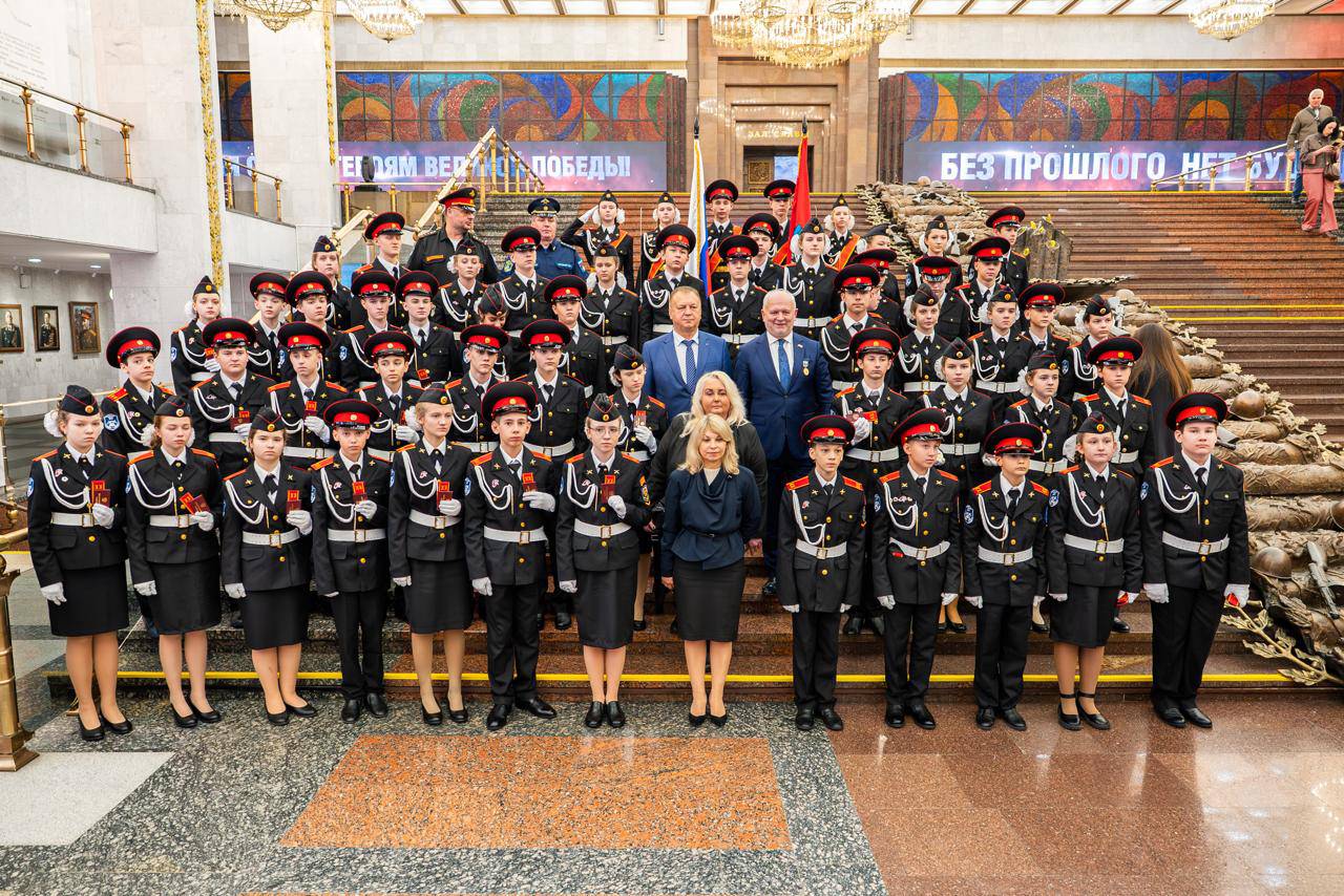 Председатель общественного совета при УВД по ЮАО Харис Ильясов принял участие в торжественной церемонии посвящения в кадеты