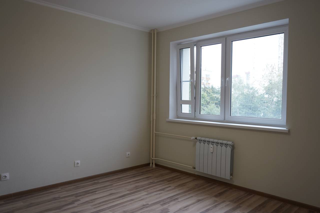 В 2025 году около 900 детей-сирот, достигших совершеннолетия, получили квартиры от Москвы