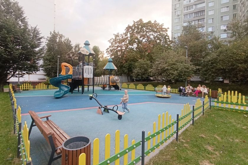 Благодаря городской инициативе москвичи могут также опубликовать свои предложения по модернизации спортивных объектов, озеленения и повышения безопасности общественных пространств в разделе платформы «Предложить идею». Пресс-служба префектуры Южного административного округа города Москвы