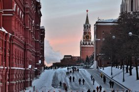 Для бойцов СВО и членов их семей проводят бесплатные экскурсии по центру Москвы. Фото: Анна Быкова, «Вечерняя Москва»