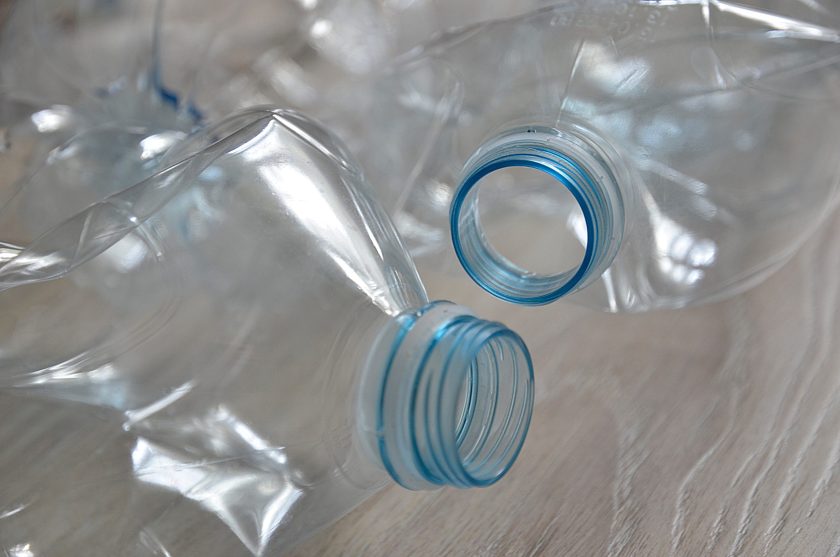 Сотрудники Комплекса городского хозяйства города Москвы пояснили, что в сезон простуд лидерами по сбору вторсырья стали блистеры от лекарств, которых в экоцентре получили 12 килограммов. Фото: Анна Быкова, «Вечерняя Москва»