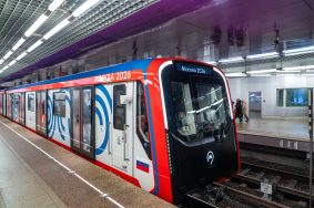 После ввода в эксплуатацию новых моделей поезда максимальная вместимость увеличилась на 10 процентов, а двери стали шире на 32 процента. Фото: Медиабанк «Мосфото»