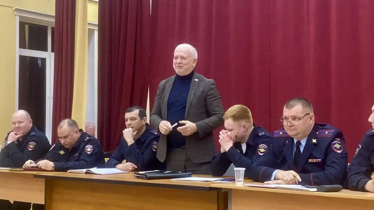 Участковые уполномоченные полиции Отдела МВД России по району Бирюлево Восточное г. Москвы отчитались перед жителями