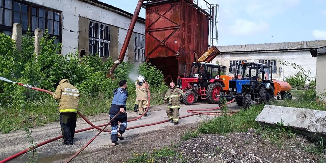Пожарные, спасатели, судоводители: свыше 21 тысячи специалистов подготовил столичный учебно-методический центр в 2025 году