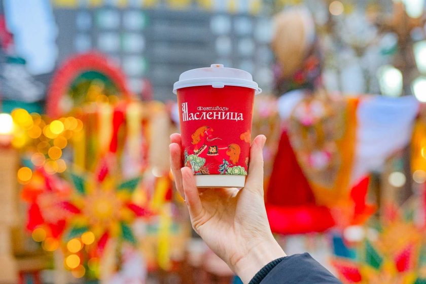 На юге столицы фестивальную площадку «Масленица» разместили на Ореховом бульваре. Фото: пресс-служба Департамента торговли и услуг города Москвы